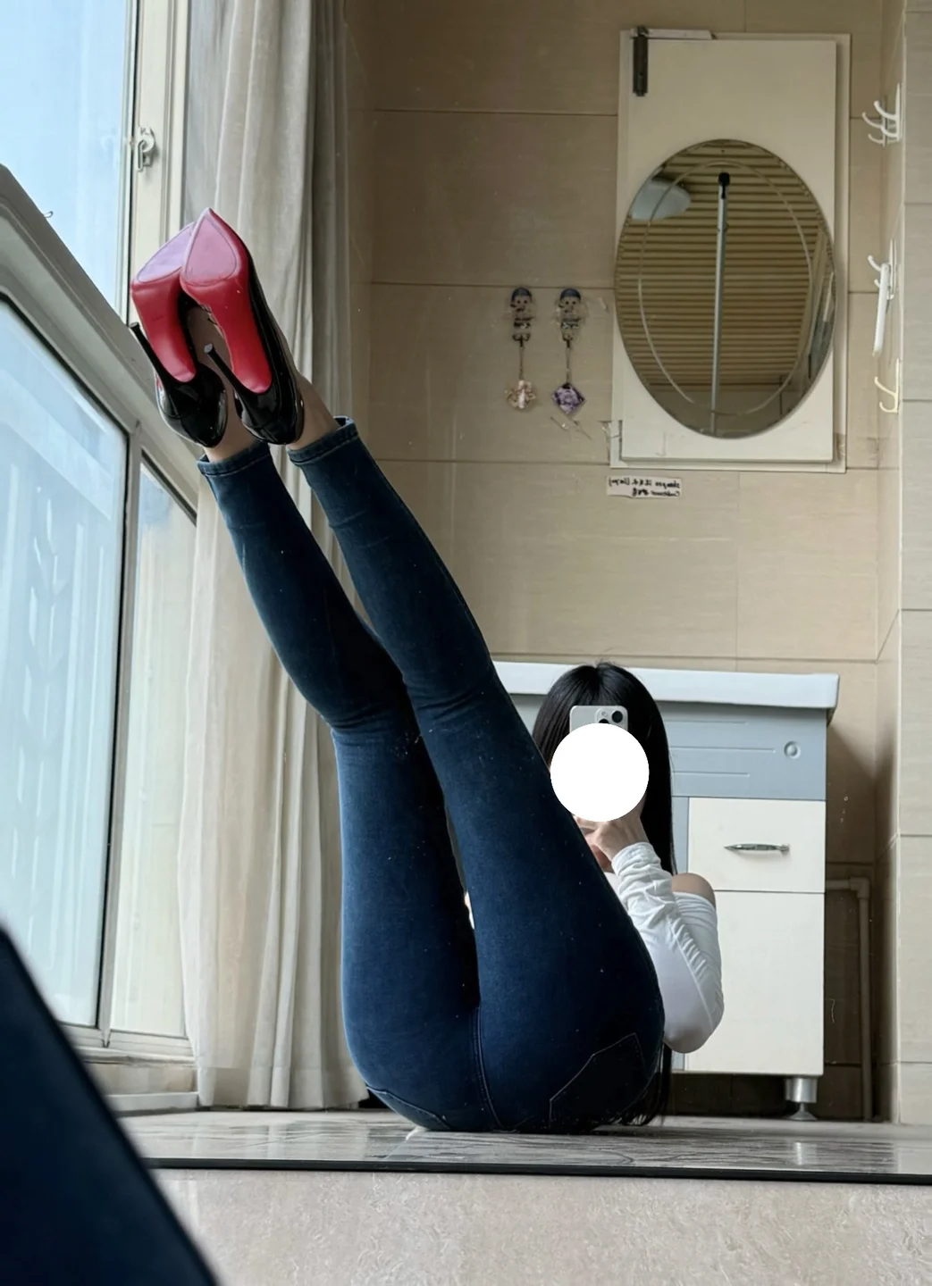 不可爱羚 – 牛仔裤 [28P,7V-1.1GGB] tg@simisebaisi 【丝足阁】013.webp
